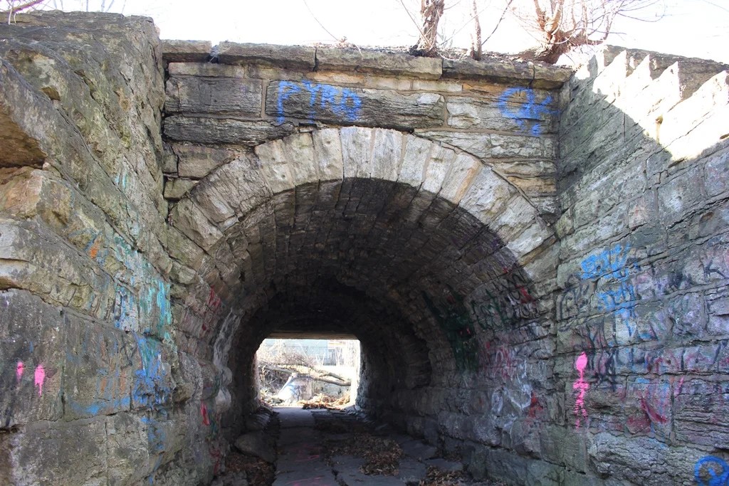 Iowa City Dead Man's Cave